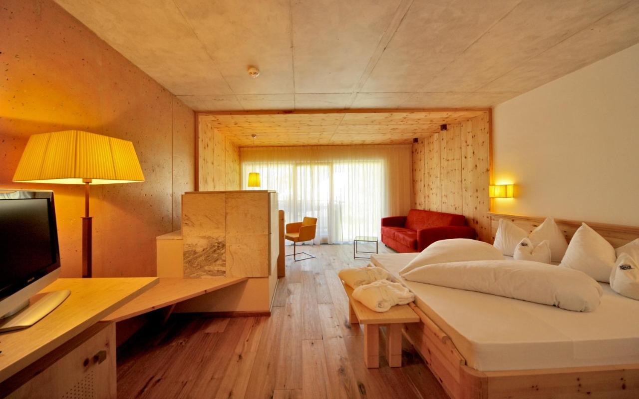 Sporthotel Rasen Разун-ди-Сотто Экстерьер фото